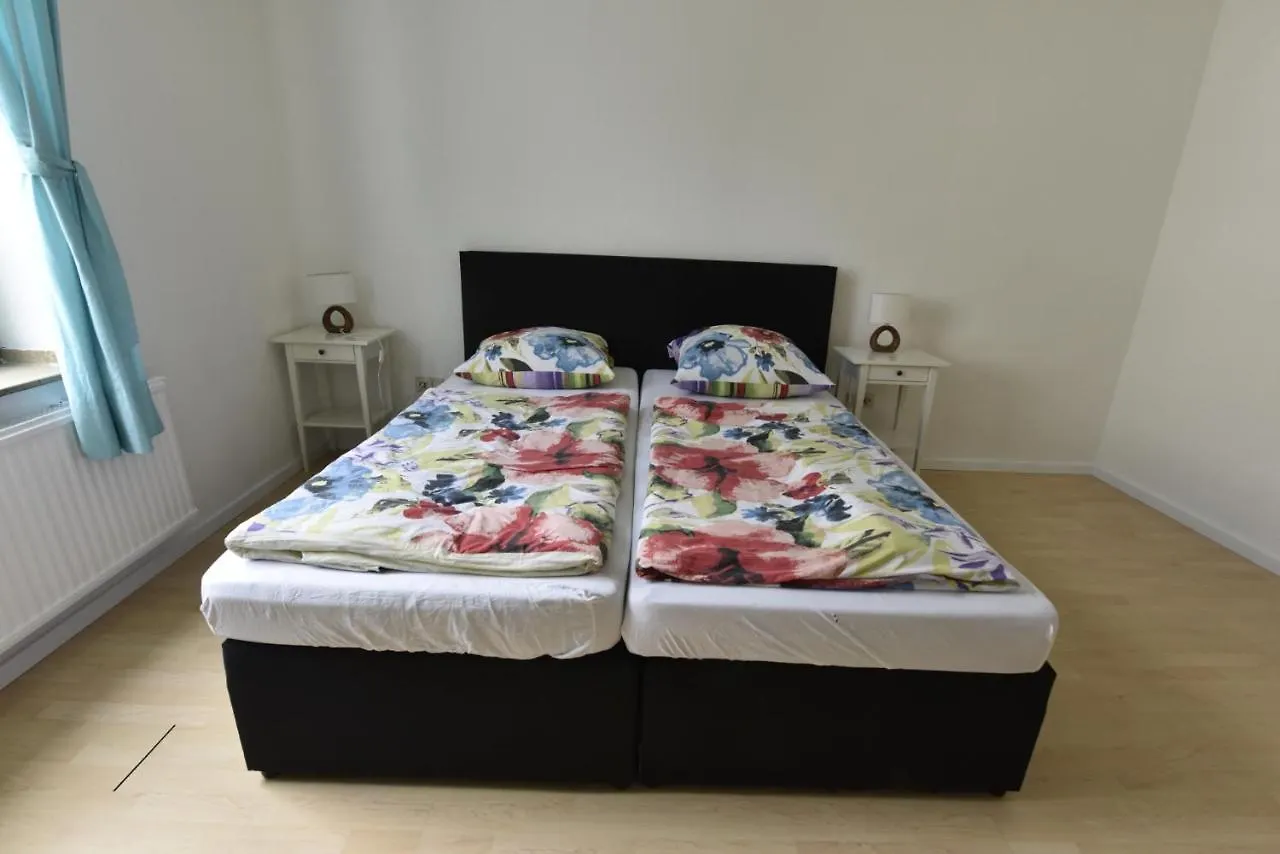 Liliencronstrasse Apartment Dusseldorf